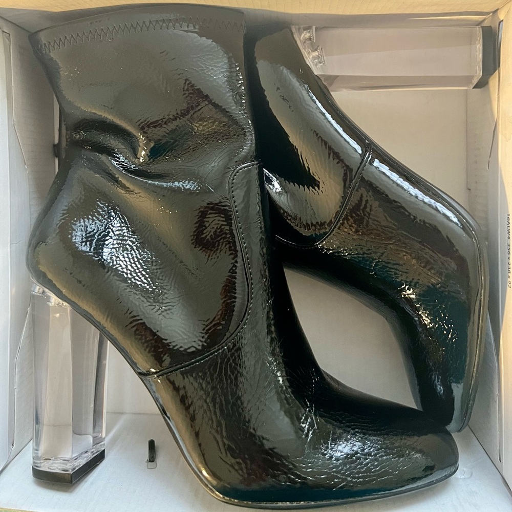 Steve Madden Black Patent Ankle Boots
